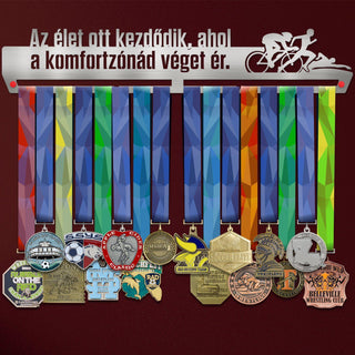 Az élet ott kezdődik, ahol a komfortzónád véget ér triatlon éremtartó-Éremakasztó Victory Hangers®